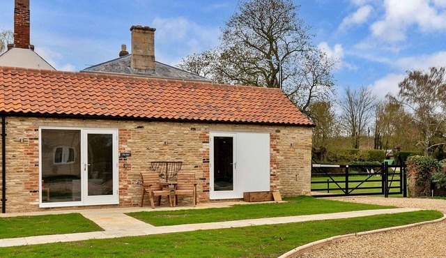 Stunning villa for 2 guests with WIFI, terrace and pets allowed