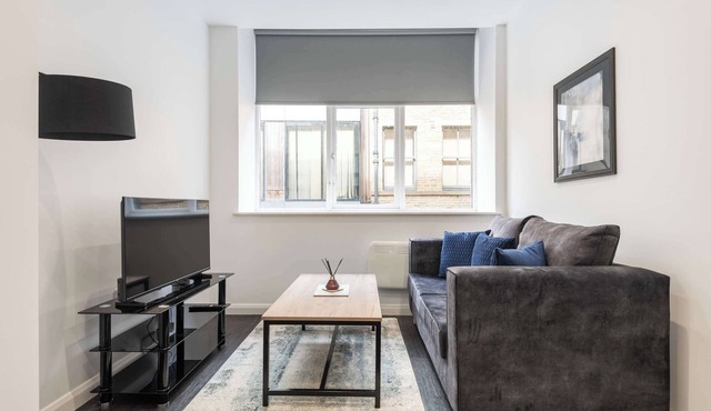 Stylish 1-Bed Apartment Near Bradford Attractions