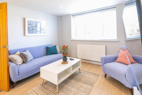 Stylish 2Bd Home - Parking & Garden - Near Oxford