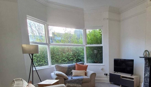 Stylish 5-Bedroom House Near DMU, LRI & City Centre