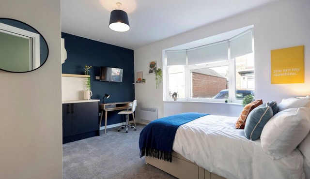 Stylish 6BR | 6 En-Suite Baths | Darlington