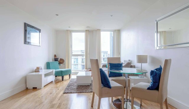 Stylish One BDR Flat Close to Greenwich