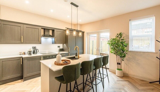 Stylish Renovated Home in Pontefract