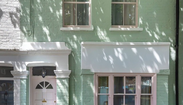Stylish renovated Victorian house in London Zone 1 garden roof terrace