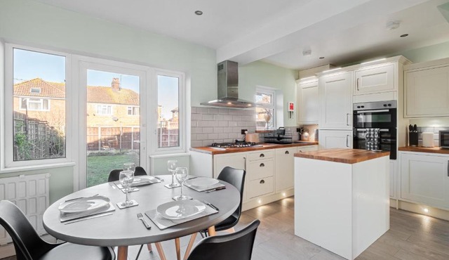 Stylishly decorated 3 bed house presented by Our Home Short Stays comfortable beds with crisp linen and plenty of outdoor space to enjoy