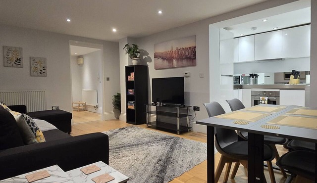 Tavistock House, Flat 1