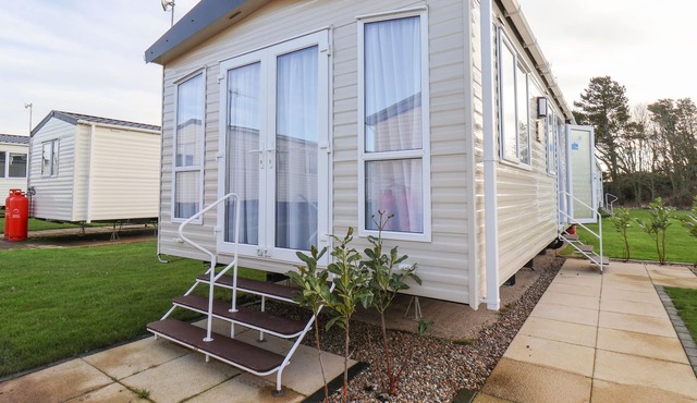 THE BOUNDARY, family friendly, with a garden in Scarborough
