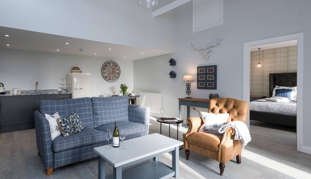 The Cowshed - UK10354