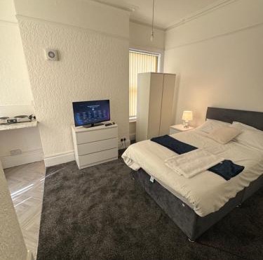 The Cozy House in Wolverhampton