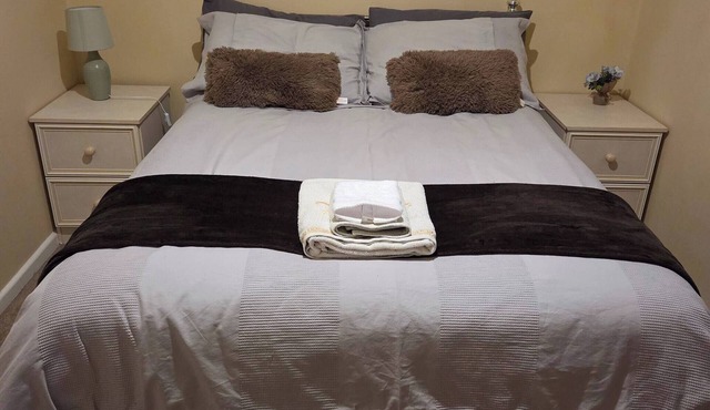 The Little Stroud Luxe