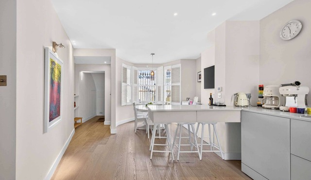 The Off Duty Rockstar- 3 bed with Patio
