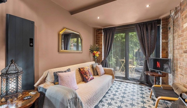 The Old Coach Keeper's House -Sleeps 11 with Sauna