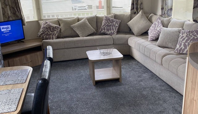 Thorpe Park Caravan to Rent