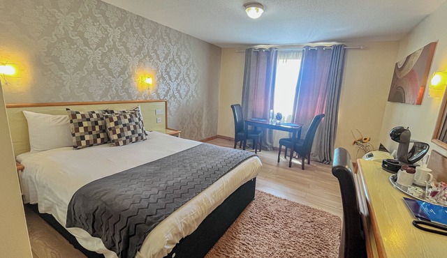 Travel Plaza Hotel