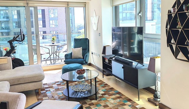 Ultra-Luxury Penthouse with Iconic Panoramic Thames & London Skyline Views