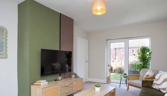 Vacant Nests |The Wynd | Spacious Home | Parking
