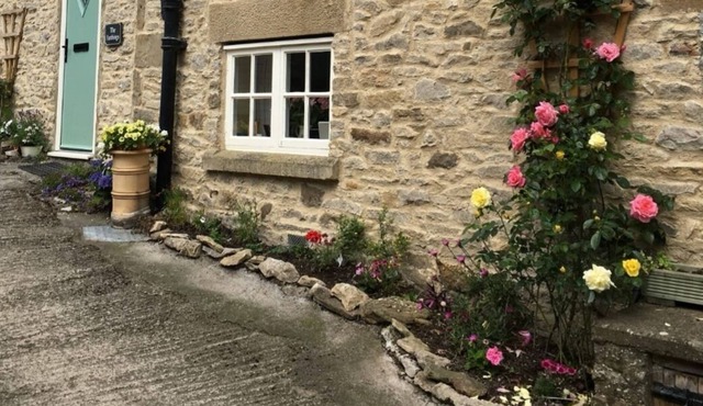 Very pretty Yorkshire stone cottage