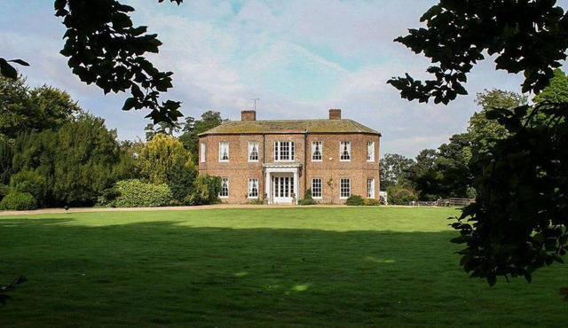 Walcot Hall