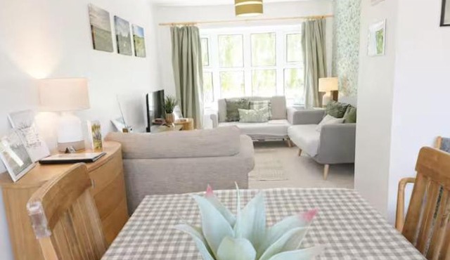 Willow View Streamside Retreat near Kynren Durham