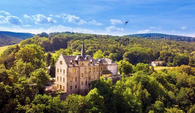 Wohnen im Schloss Weißenburg Thüringen. Herrschaftliches Anwesen im Saaletal in Uhlstädt-Kirchhasel