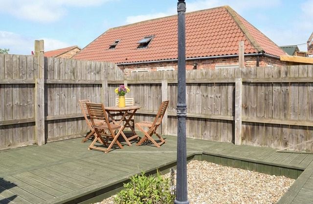 2 bedroom accommodation in Brandesburton, near Bridlington