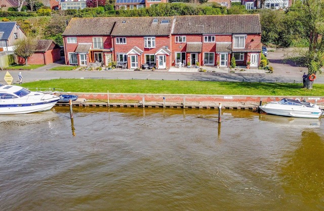 2 bedroom accommodation in Reedham in Reedham