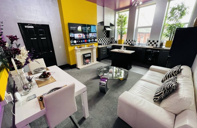 Phoenix Boutique 