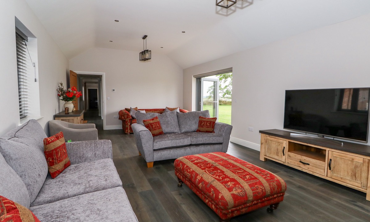 Boston Cottage | The Stables