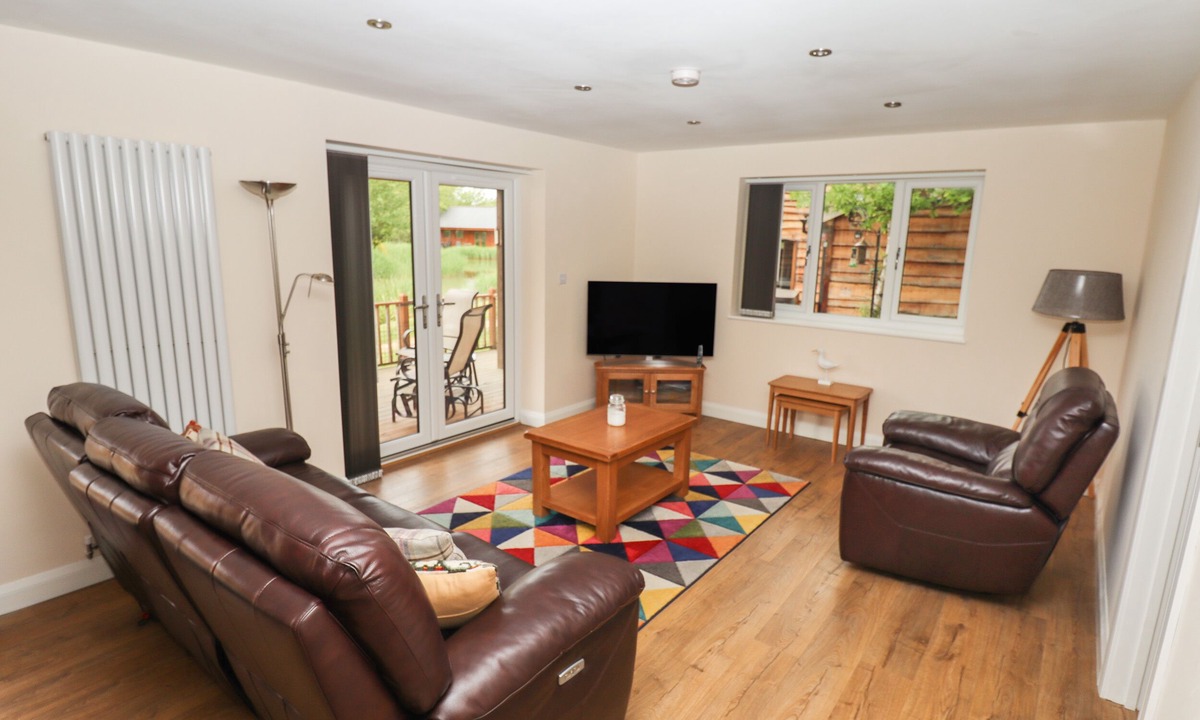Aubourn Cottage | Butterfly Lodge