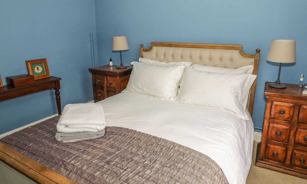 Bicester Cottage | Fountain View Cottage