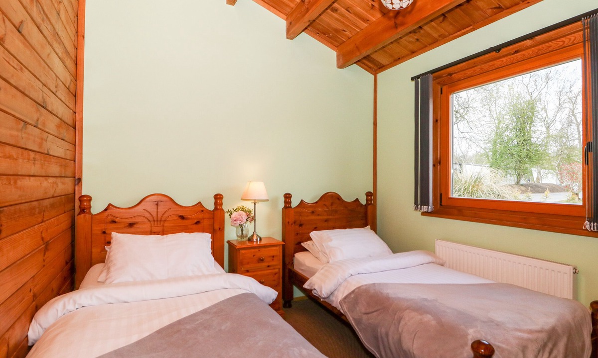 Tattershall Cottage | Bittern Lodge