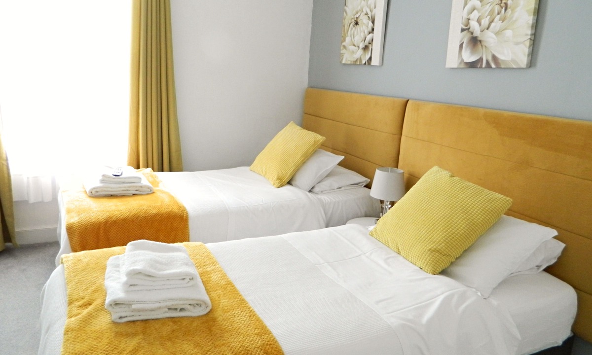 Warwick Town Centre Bed & Breakfast | The Kings Head Inn