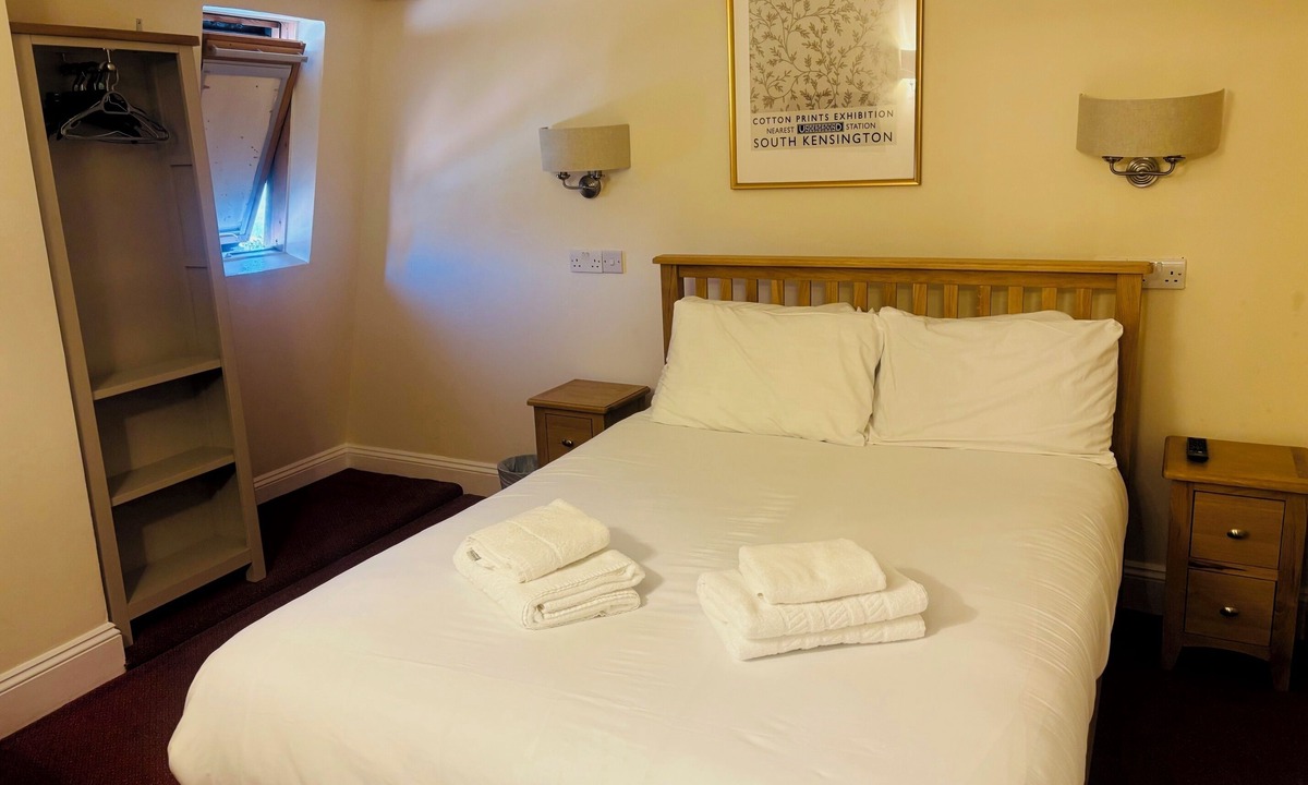Rothwell Hotel | Rothwell House Hotel .