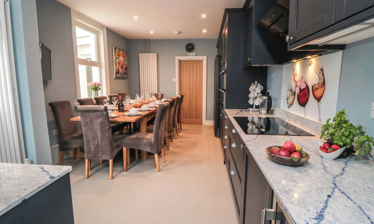 Muston Cottage | RUBY'S RETREAT, family friendly, country holiday cottage in Filey