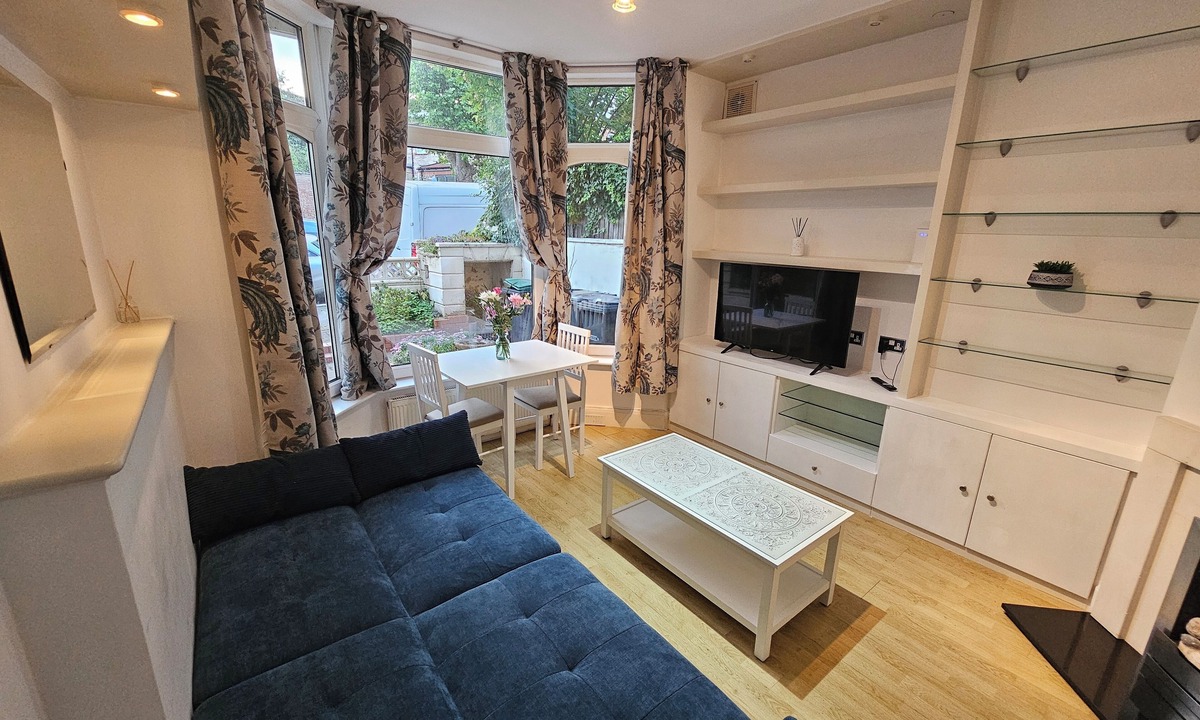 Hornsey Apartment | Comfy one-bed by Alexandra Park