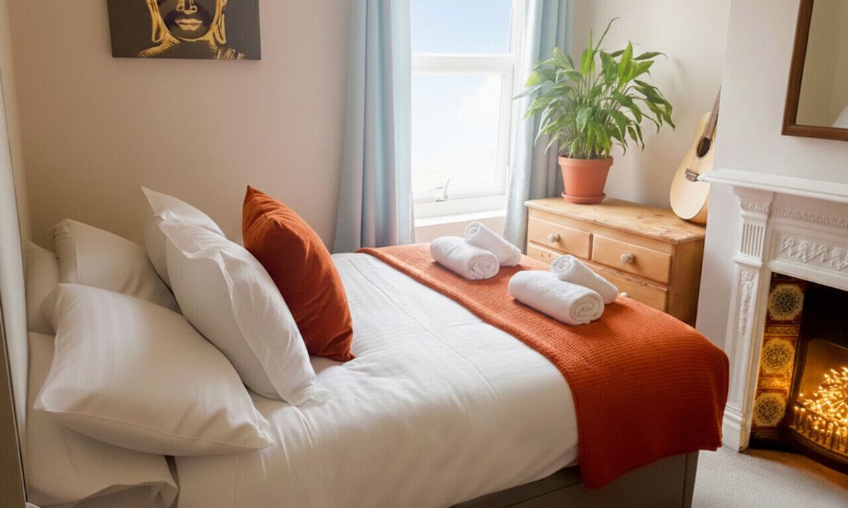 Mill Road Apartment | Large City Centre 3-bed Apartment on Mill Rd
