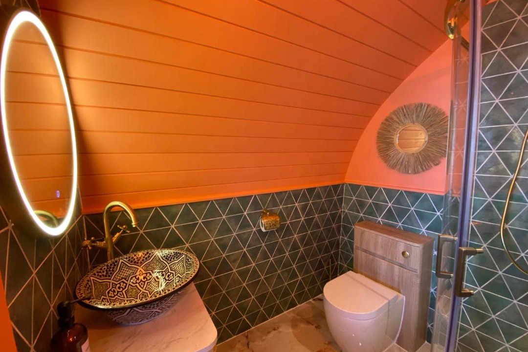 Wistow Cabin | Nomad Glamping Pod & Hot Tub