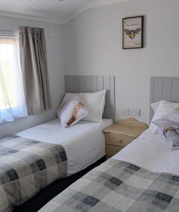 Maltby le Marsh House | Bee Lodge