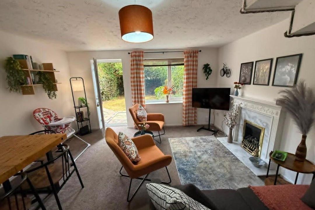 Sutton Coldfield House | #173 Tranquil Streetly Home with Parking - Sleeps 5