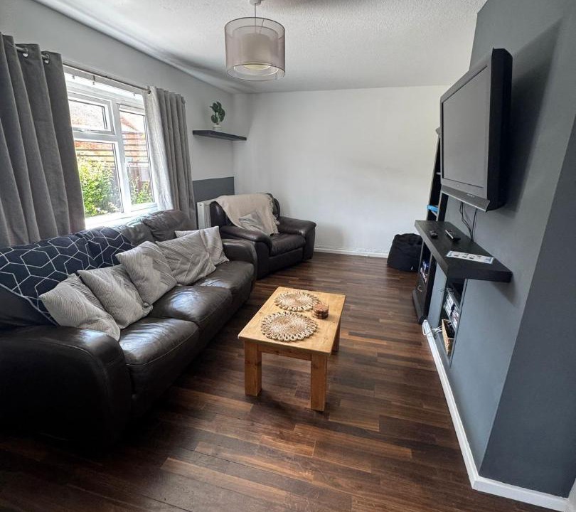 Loughborough House | Hermitage Plus, 3 x Bed Entire House in Loughborough