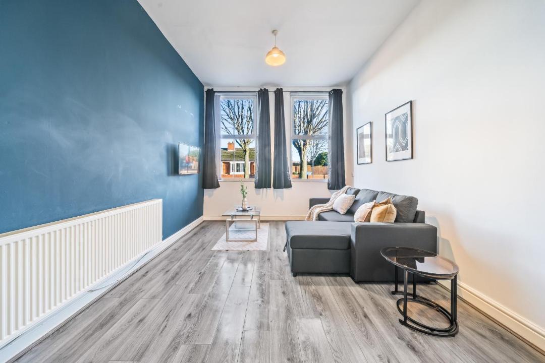 Vauxhall Apartment | Latimer Near City Centre 2BR Stay - Sleeps 7 WiFi