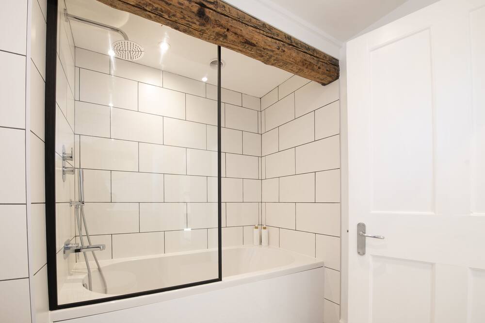 Photo of Bathroom in Leyburn