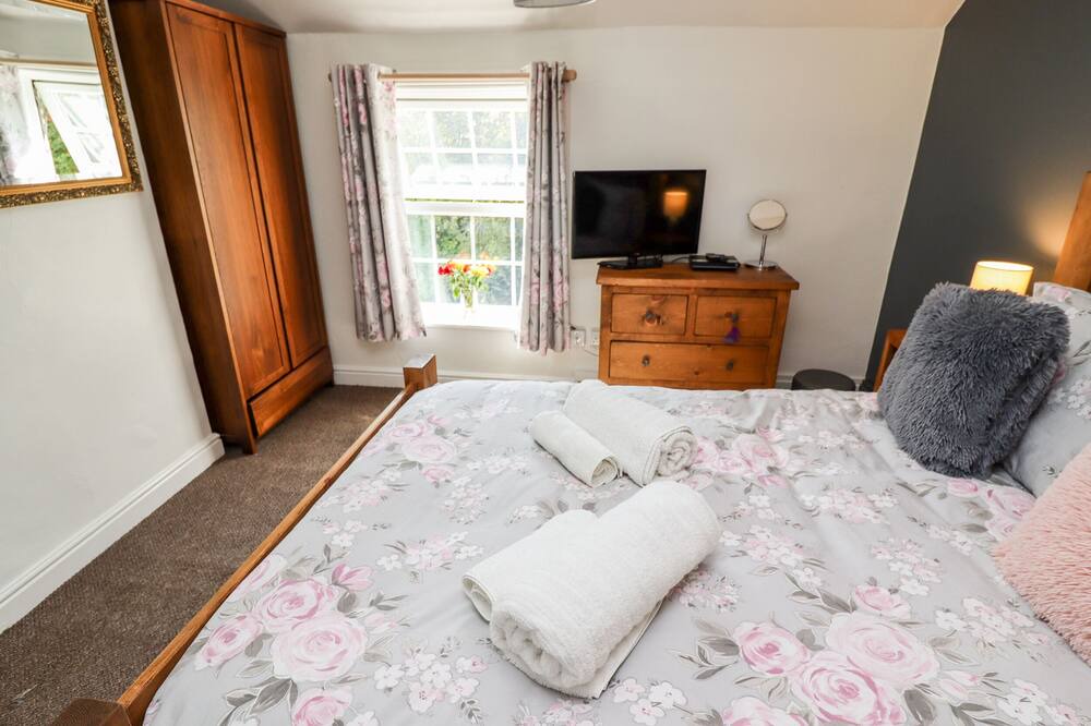 Photo of Bedroom in Arnold