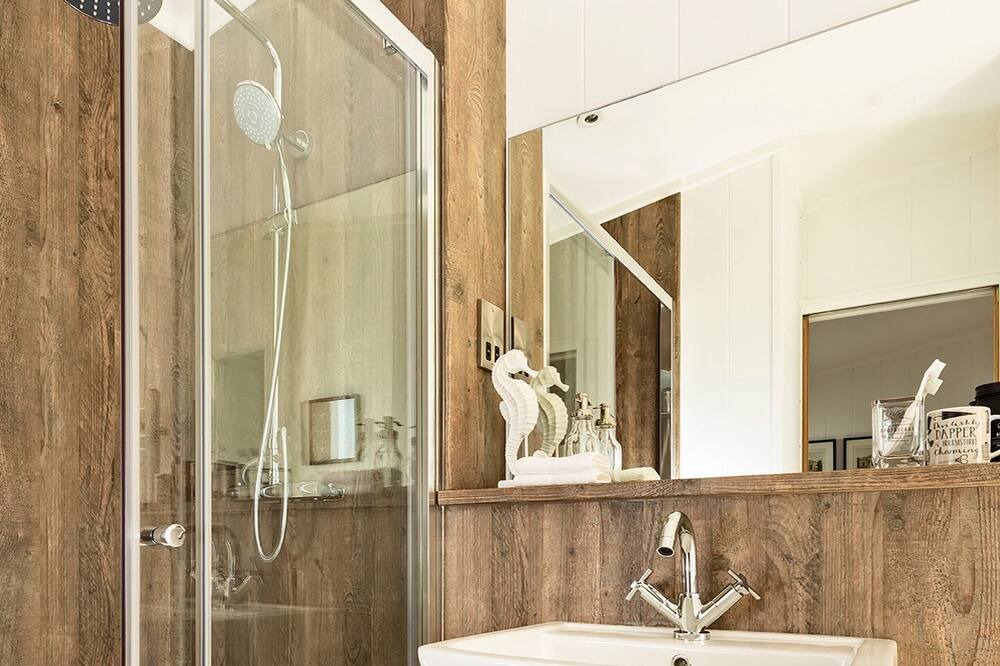 Photo of Bathroom in Laceby