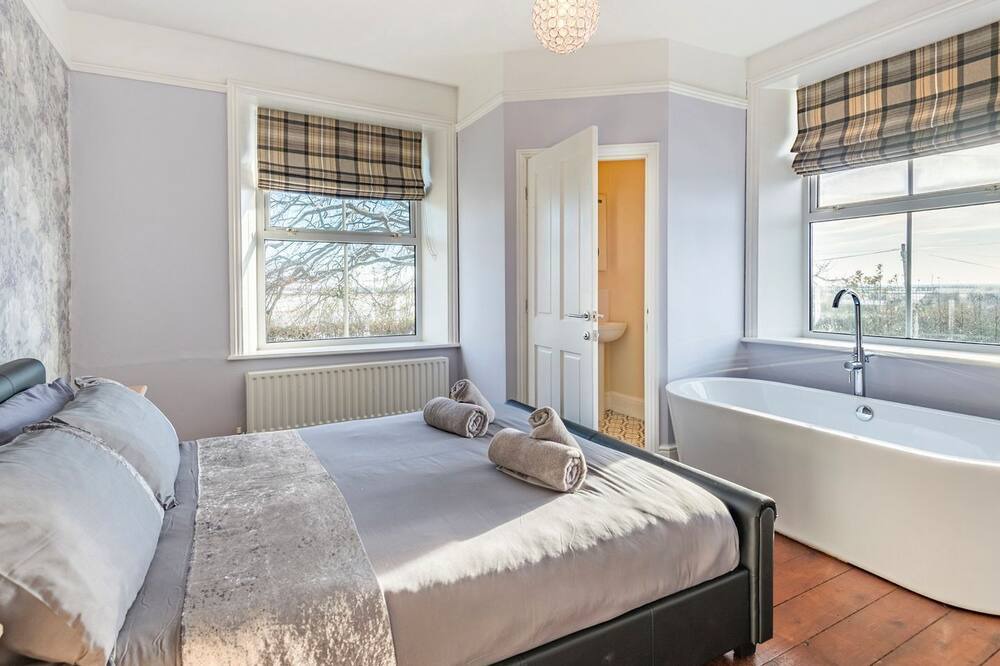 Photo of Bedroom in Helsey