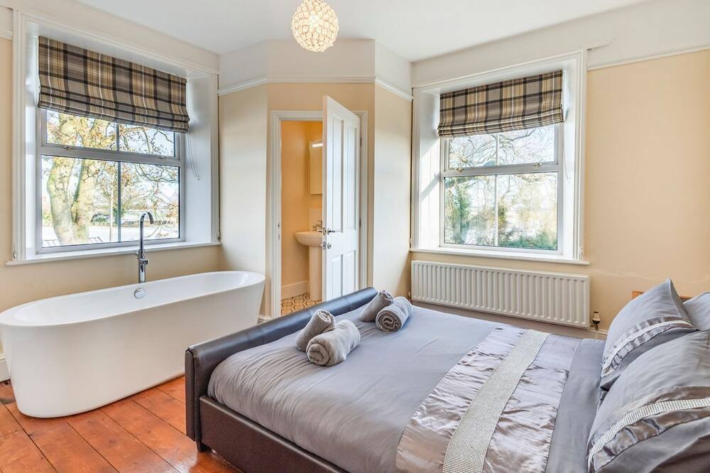 Photo of Bedroom in Helsey