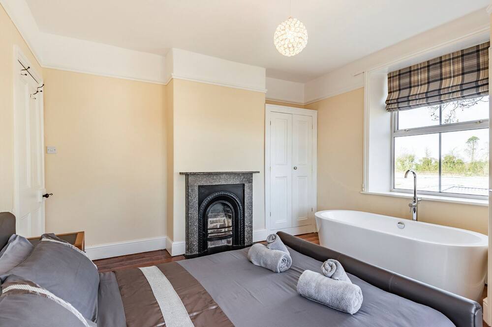 Photo of Bedroom in Helsey