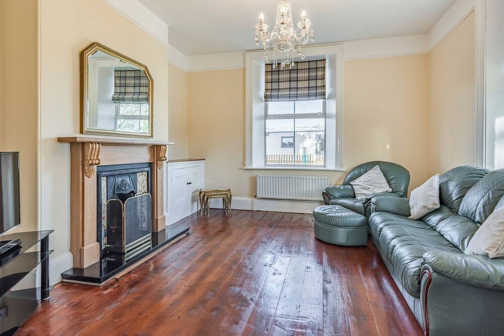 Photo of Livingroom in Helsey