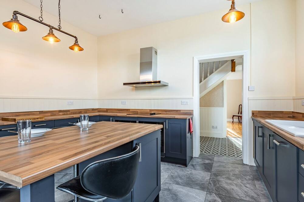Photo of Kitchen in Helsey