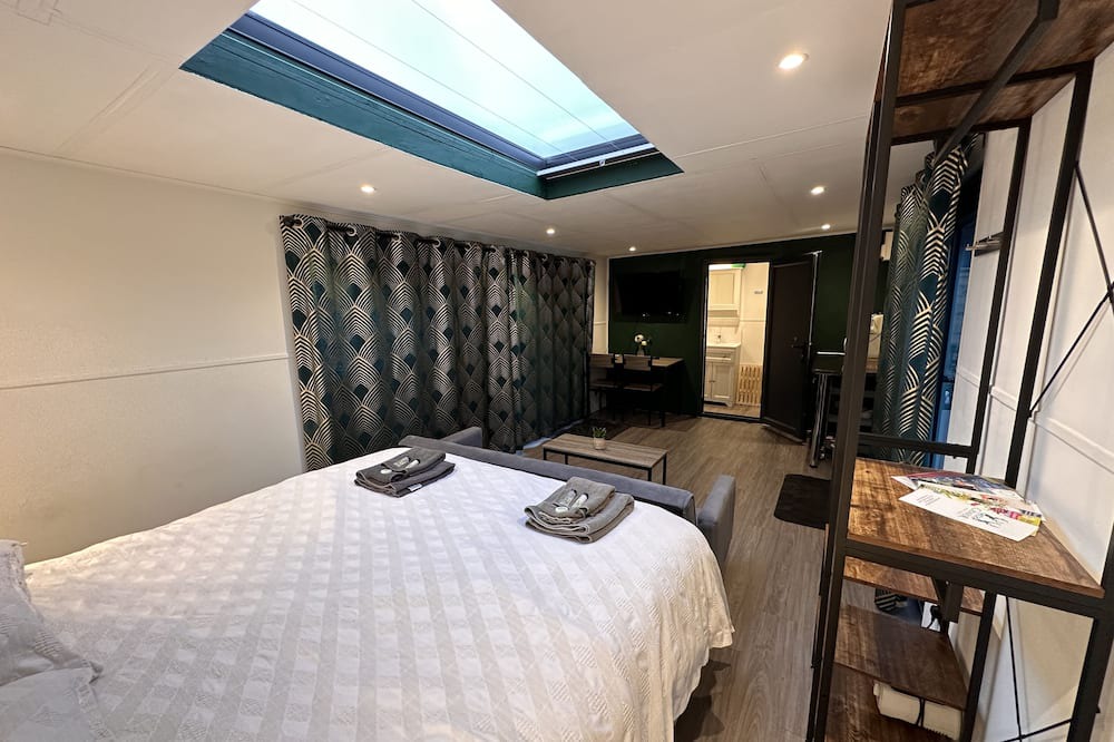 Photo of Bedroom in Chackmore
